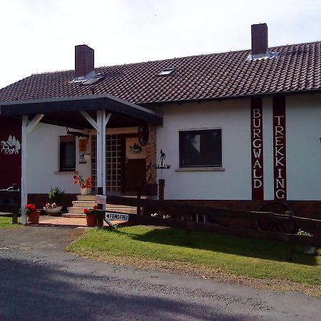 Gaestehaus Burgwald-Trekking Mittelsimtshausen Extérieur photo