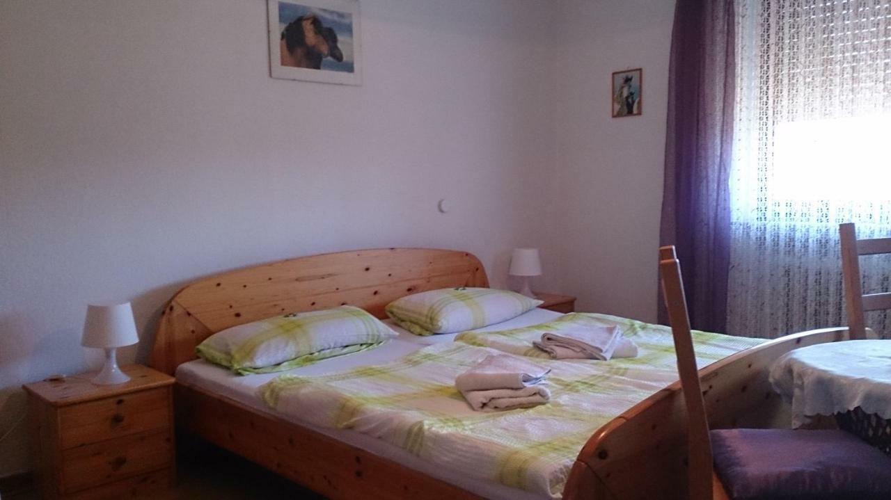 Gaestehaus Burgwald-Trekking Mittelsimtshausen Extérieur photo